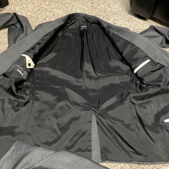 Strellson suit - new condition - Picture 8 of 11